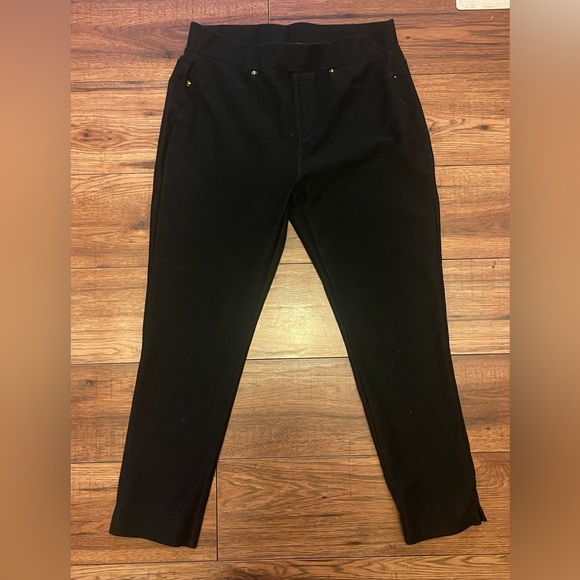 MICHAEL Michael Kors Pants - MICHAEL Michael Kors Black Capris